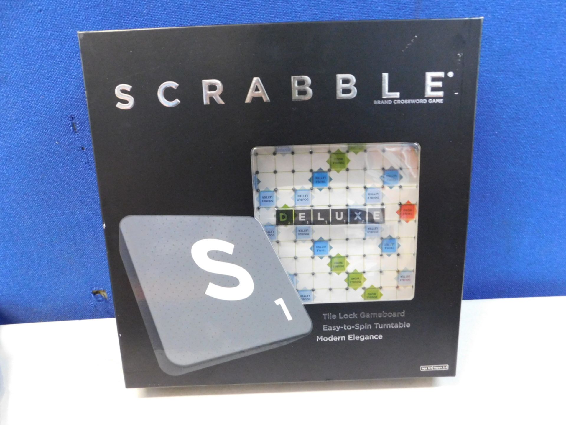 1 BOXED SCRABBLE DELUXE BOARD GAME RRP Â£49