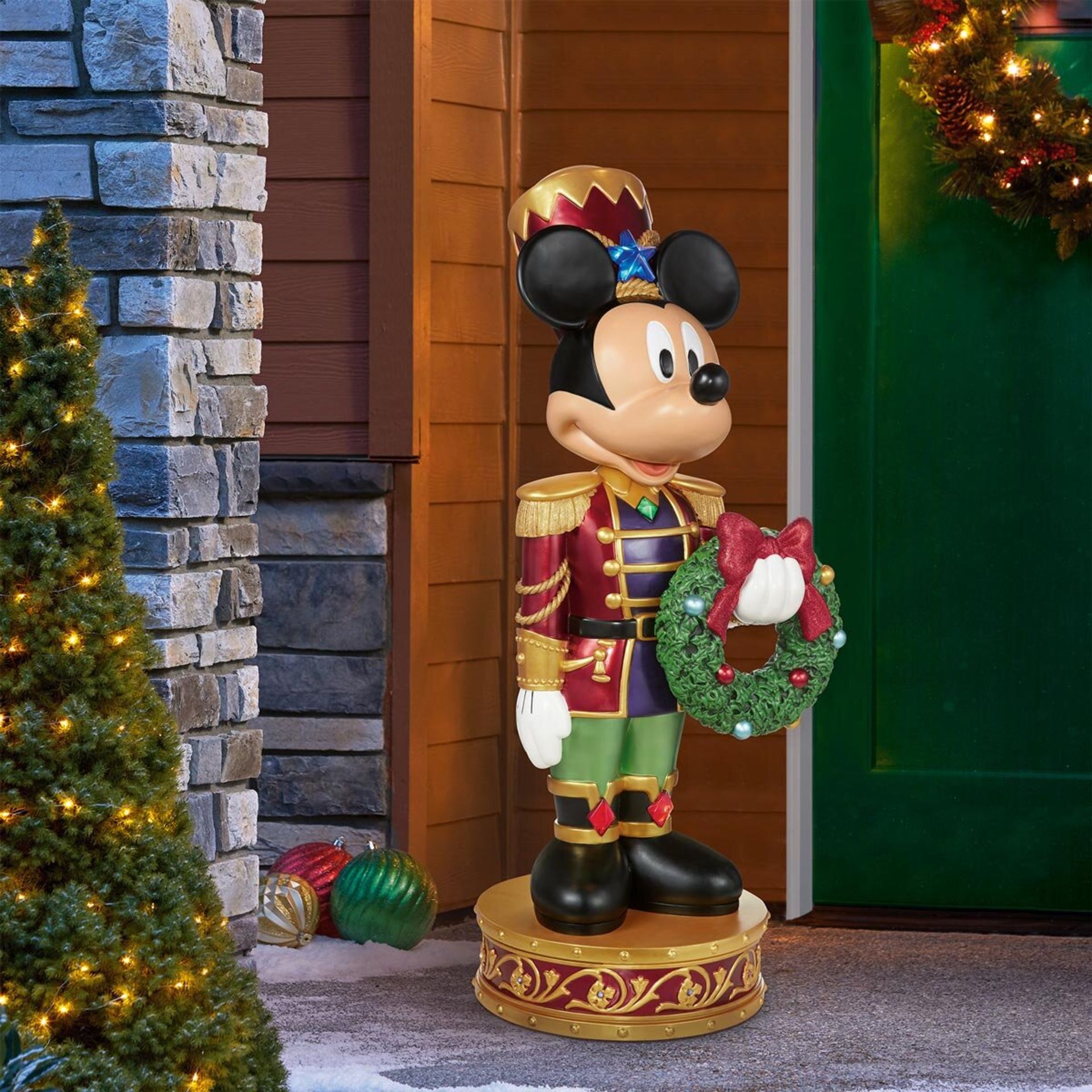 1 BOXED DISNEY 5FT (1.5M) MICKEY CHRISTMAS NUTCRACKER WITH 11 LED LIGHTS AND SOUNDS RRP Â£999 (