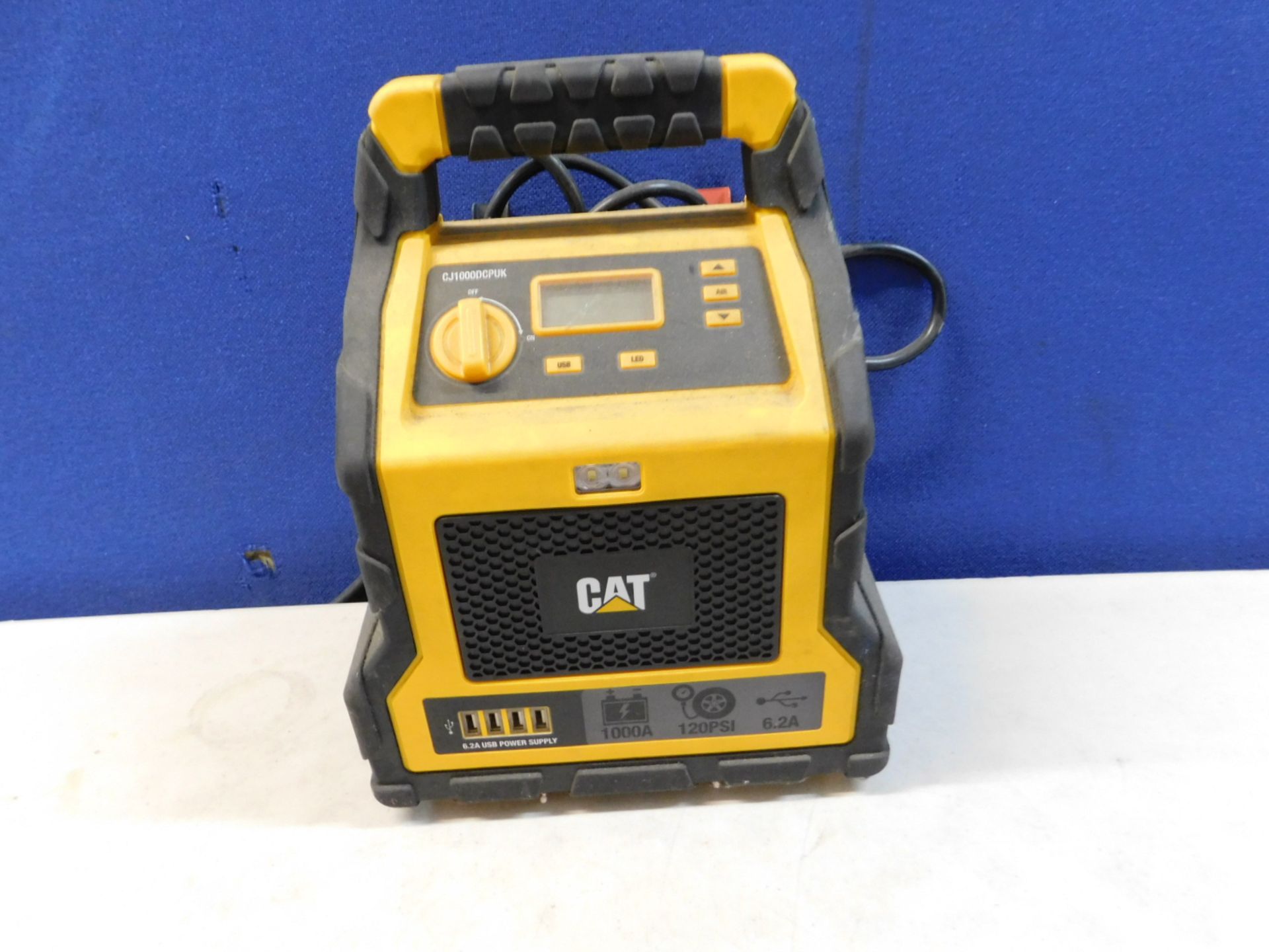 1 CAT 1200AMP JUMP STARTER, PORTABLE USB CHARGER AND AIR COMPRESSOR RRP Â£99