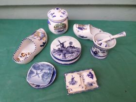 Magpie lot of Delft ware incl. pestle and mortar, 2 painted clogs, miniature wall tiles etc.