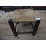 Oak rafia seated stool