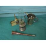 Small brass oil lamp, copper hunting horn, brass crumb tray and brush, copper tankard etc.