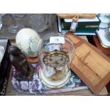 Magpie lot incl. copper centurion table lighter, painted Ostrich egg