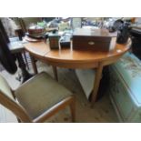 Light oak 'G-PLAN' dining room suite, incl.