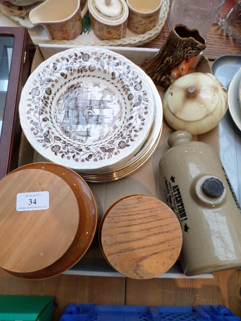 Magpie lot incl. a pair of brown Hornsea Pottery storage jars, mixed plates, etc.(19 pieces)