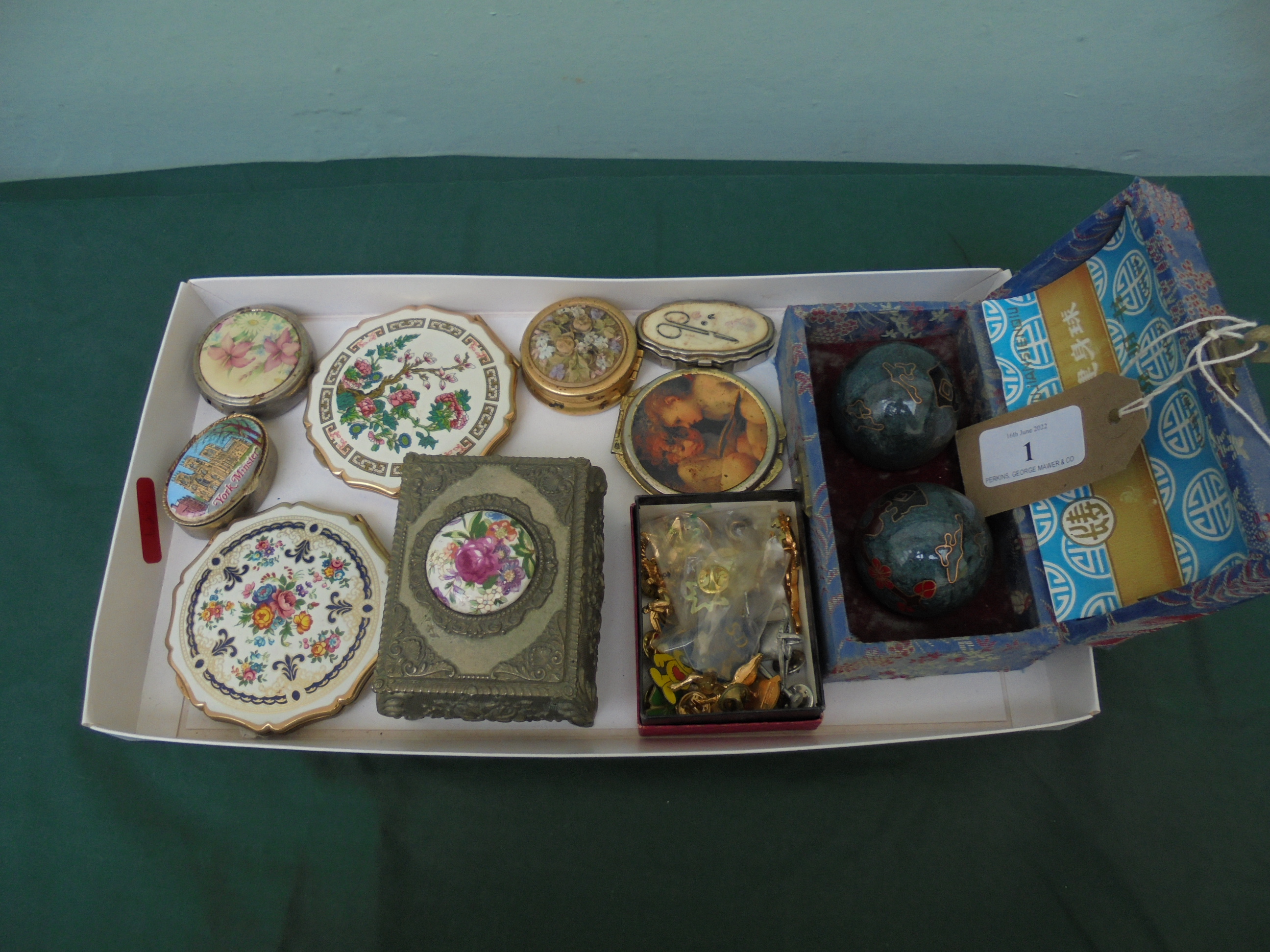 Selection of pill boxes, powder compacts, boxed pr. green oriental globes, lapel badges etc.