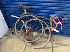 A Higgins road/touring Le Continental bicycle, circa 1950s/1960s.