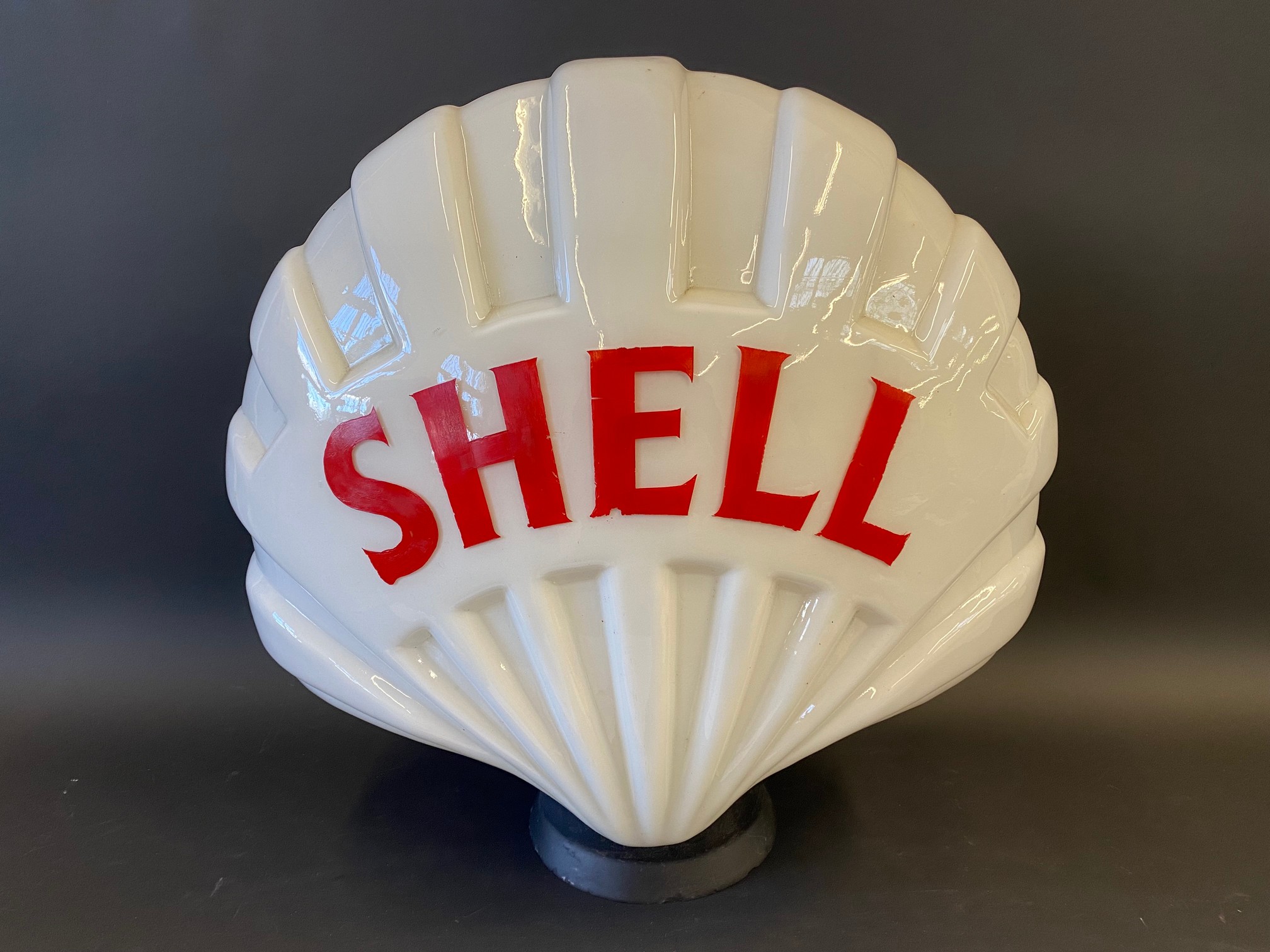 A 'Fat' Shell glass petrol pump globe, in good condition, fully stamped underneath 'Property of - Image 3 of 4