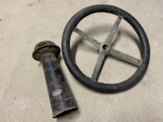 An early steering wheel plus a Bosch horn with long trumpet.