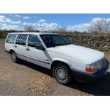 1992 Volvo 940s Estate Reg. no. J3 DHO