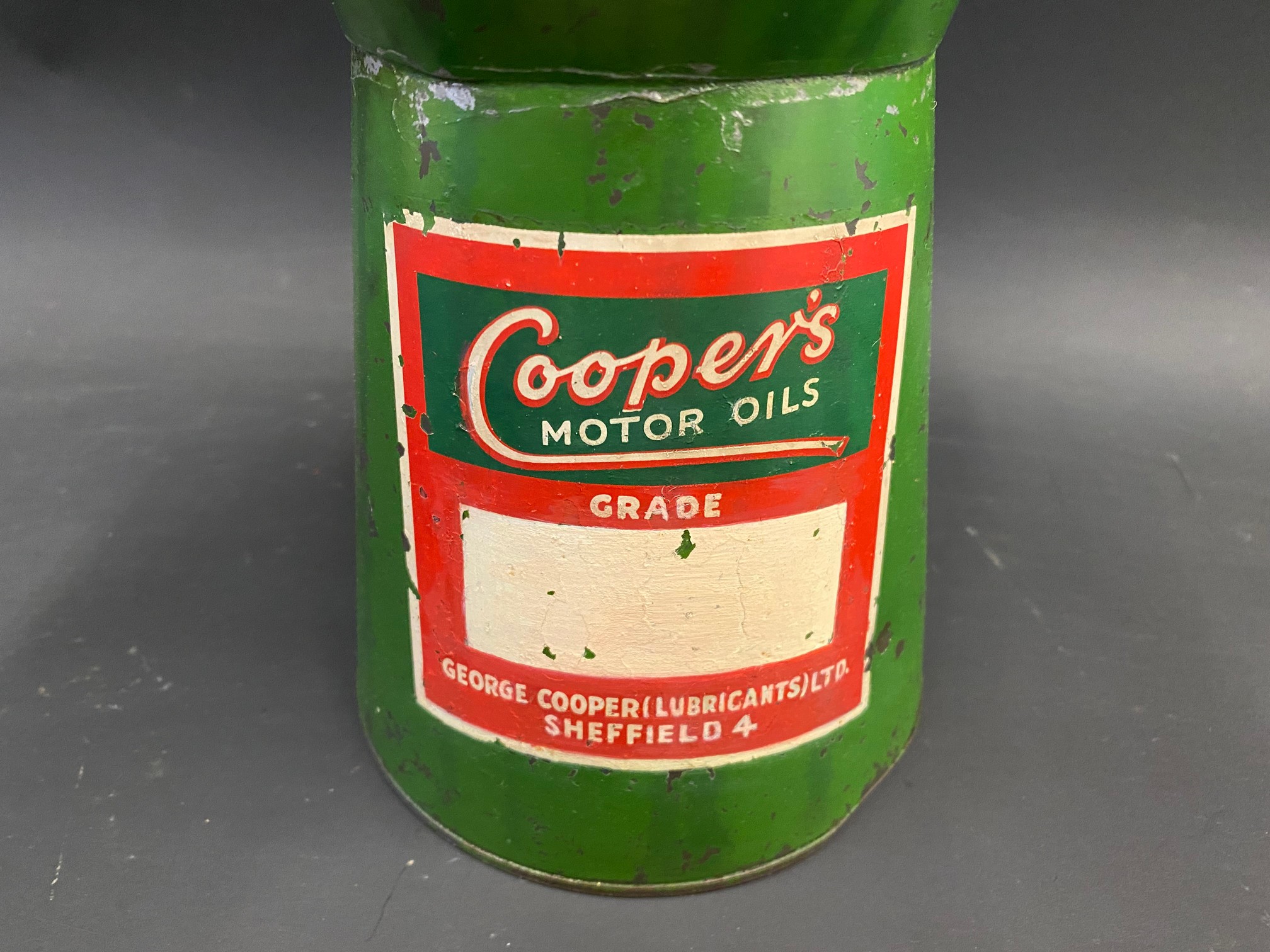 A Cooper's Motor Oils quart measure with a good label. - Image 4 of 6