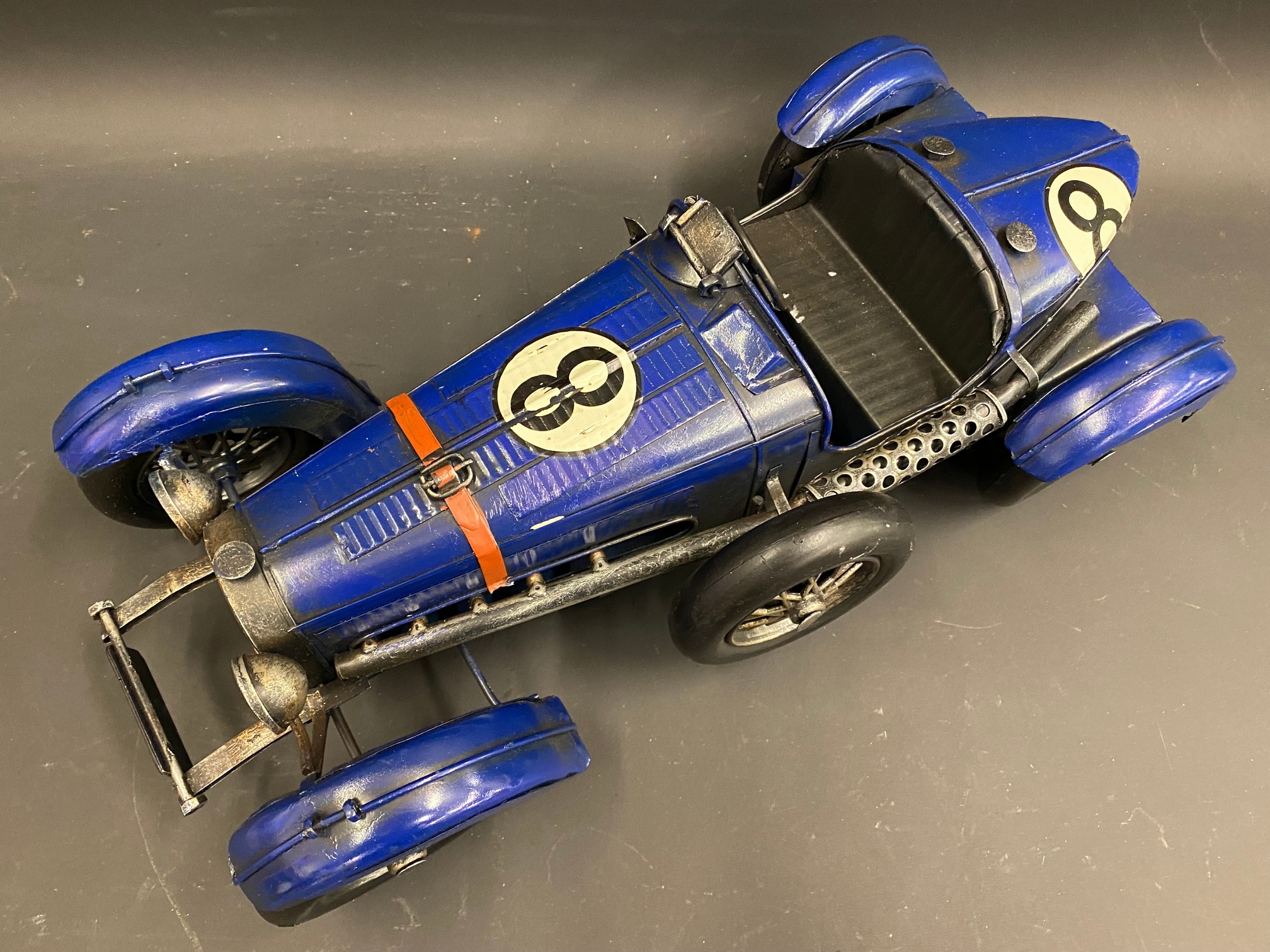 A contemporary and decorative model of a Bugatti. - Image 2 of 3