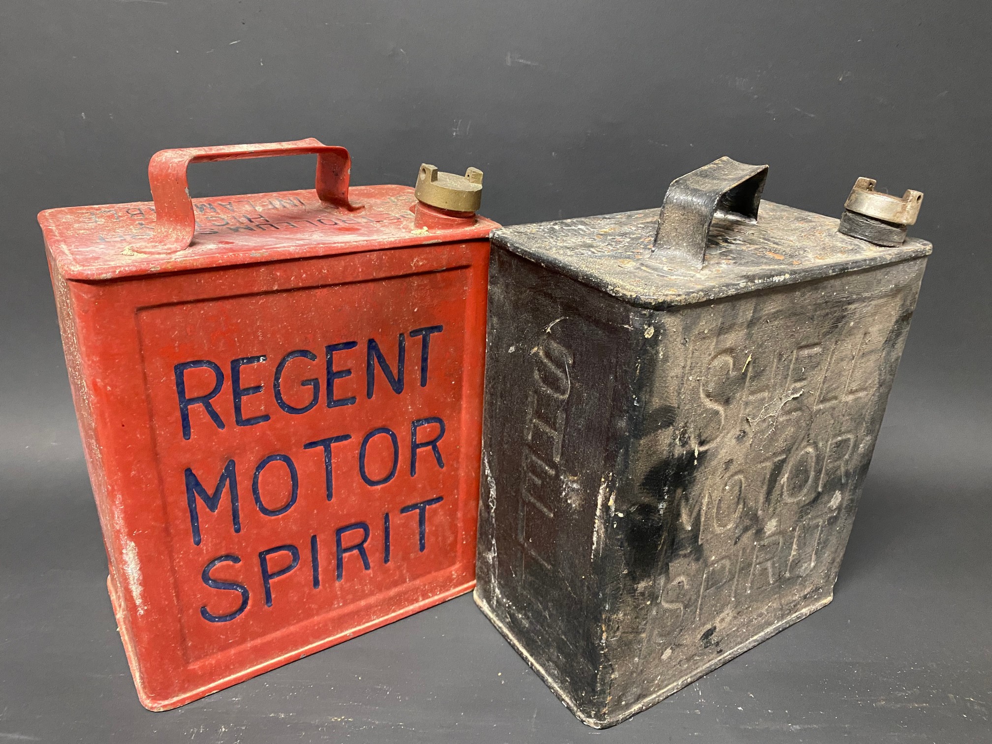 A Regent Motor Spirit two gallon petrol can by Grant and a Shell petrol can. - Image 2 of 4