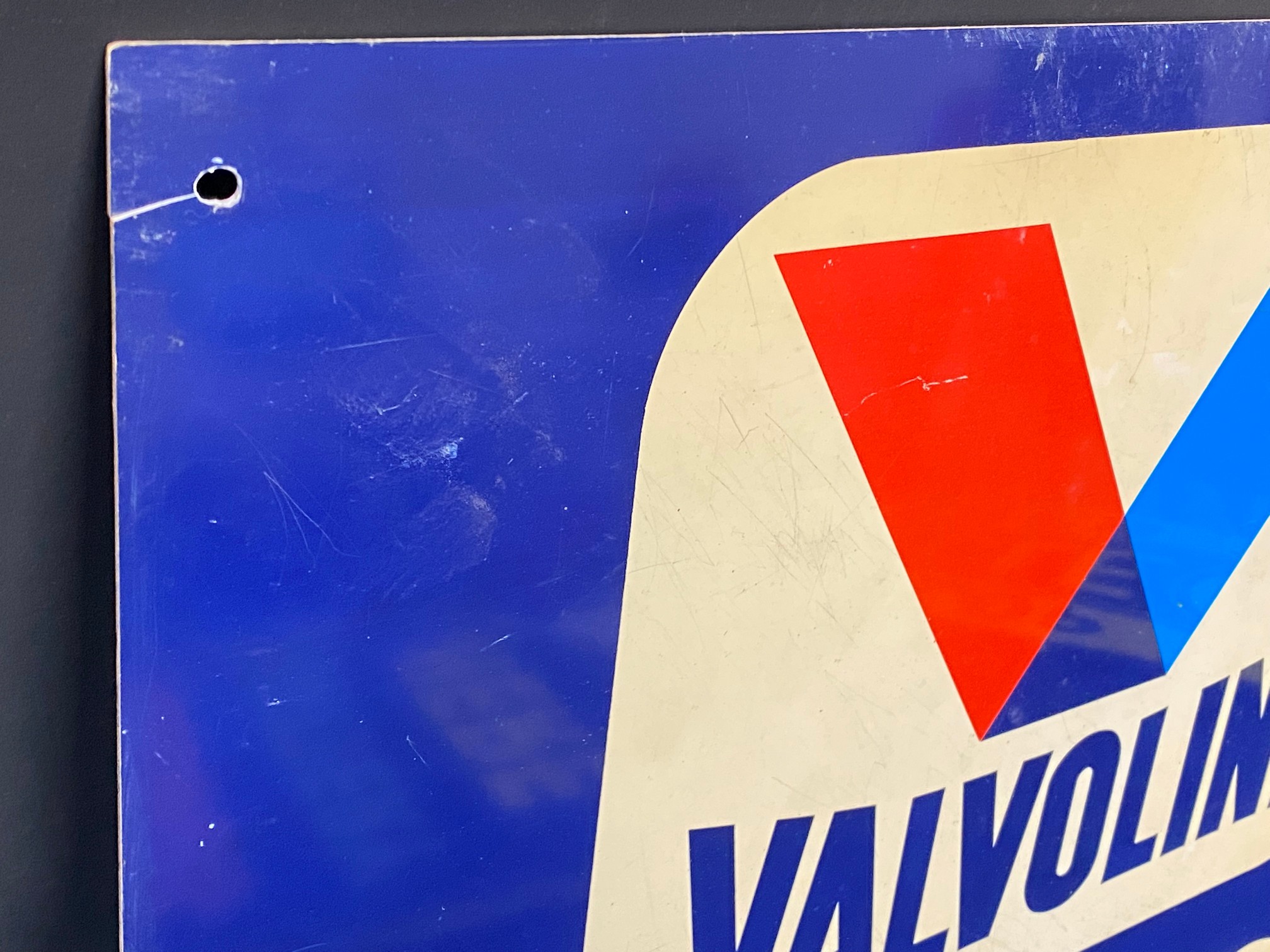 A Valvoline Motor Oil rectangular plastic advertising sign, 23 1/2 x 17 3/4". - Image 2 of 3