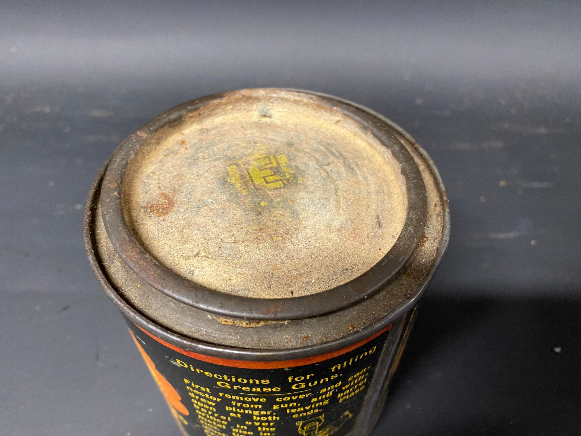 An early Shell Motor Grease 1lb tin. - Image 5 of 6