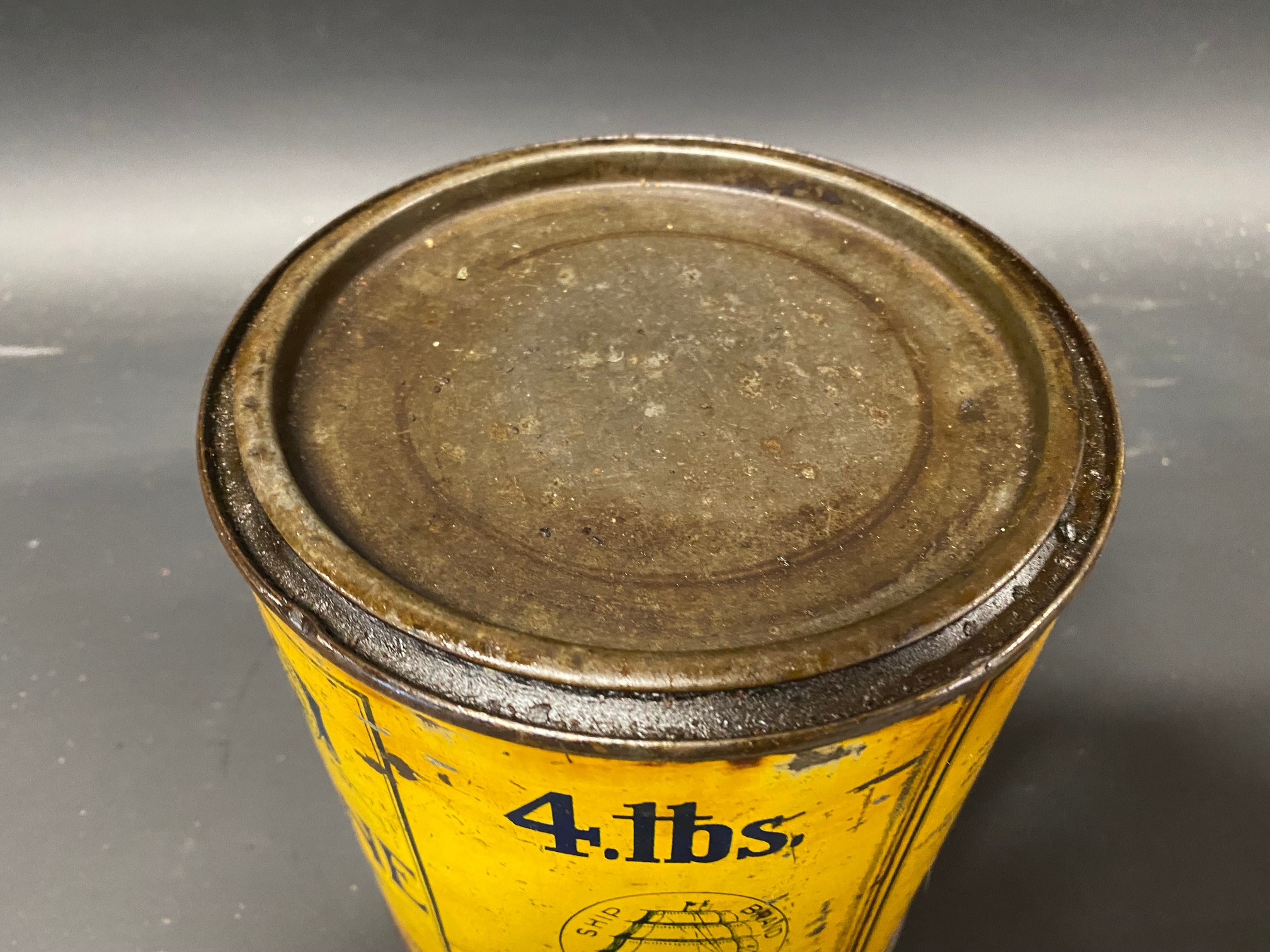 A Price's Belmoline 4lb grease tin. - Image 5 of 6