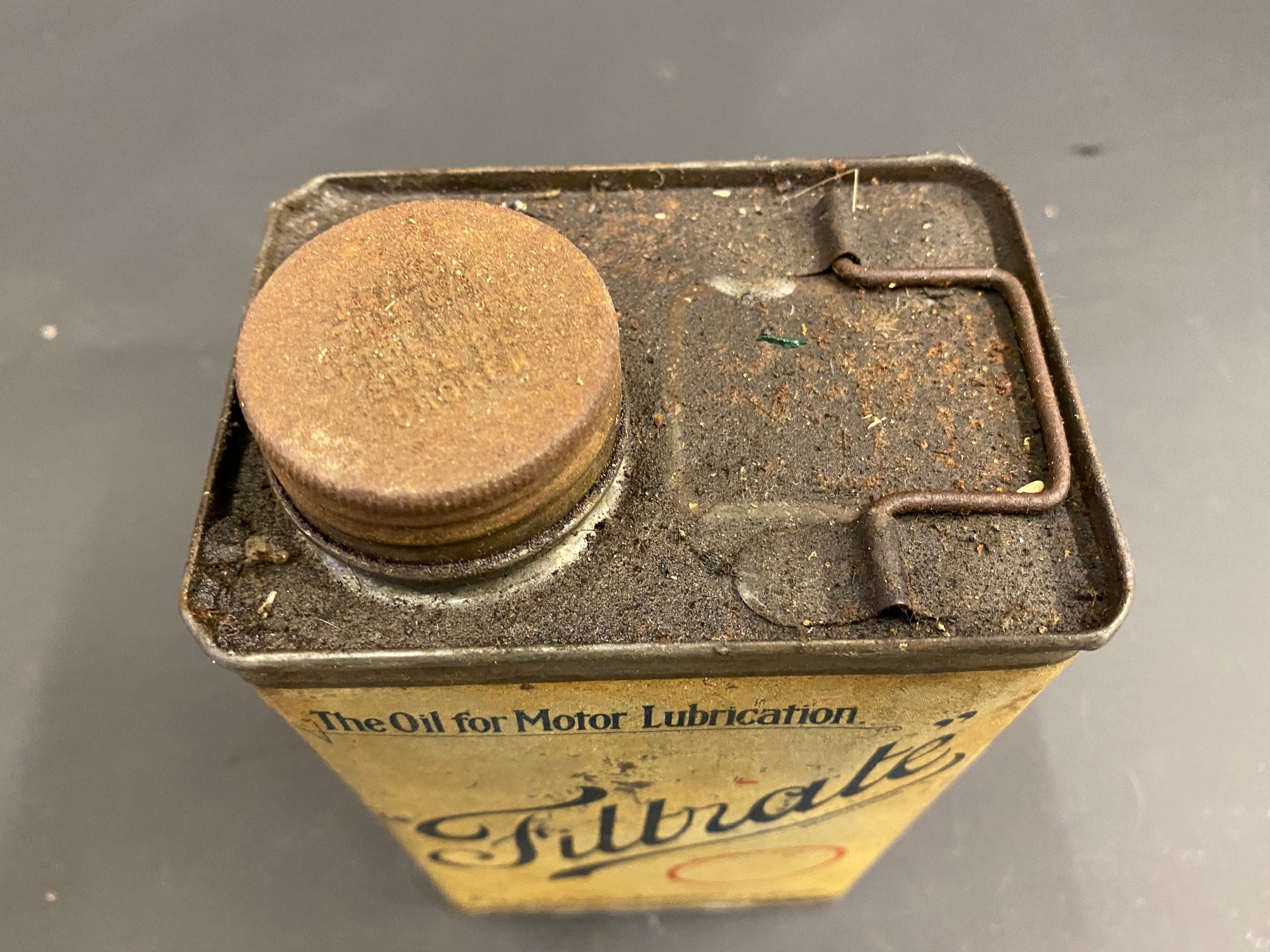 An early Filtrate quart oil can. - Image 5 of 6