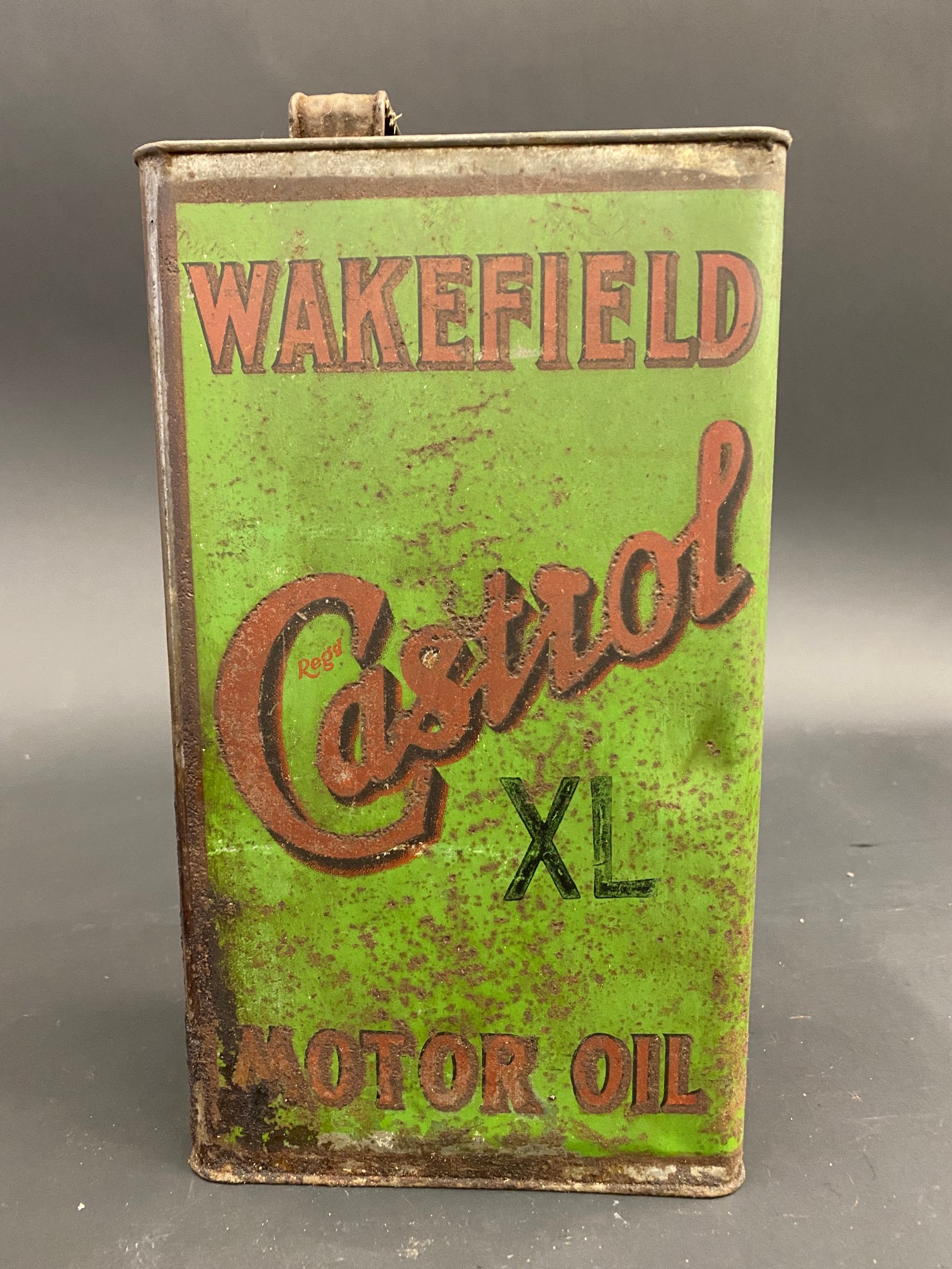 A Wakefield Castrol Motor Oil XL grade gallon can. - Image 3 of 6