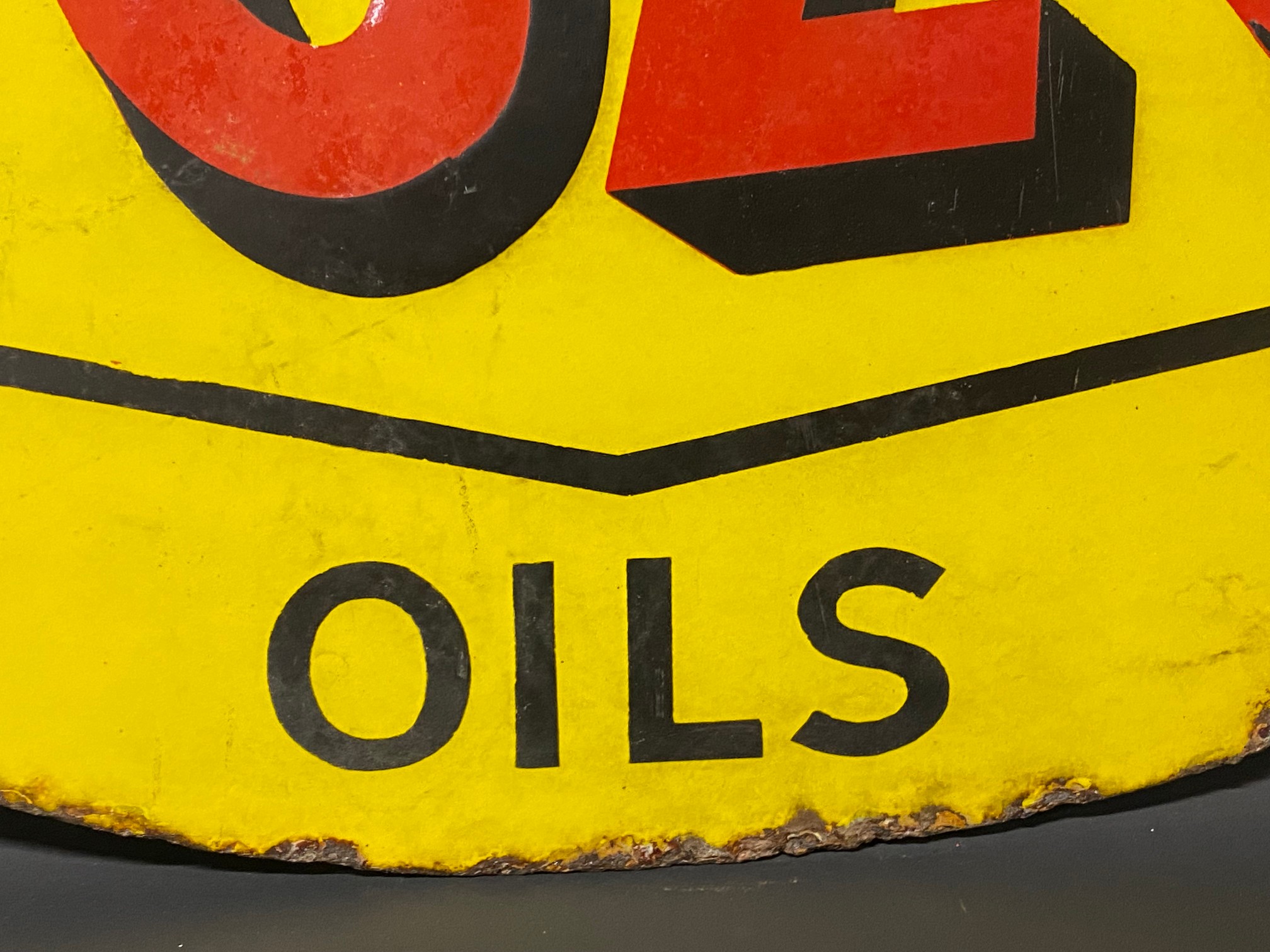A Vigzol Oils oval double sided enamel sign in good condition, 24 x 18". - Image 7 of 7
