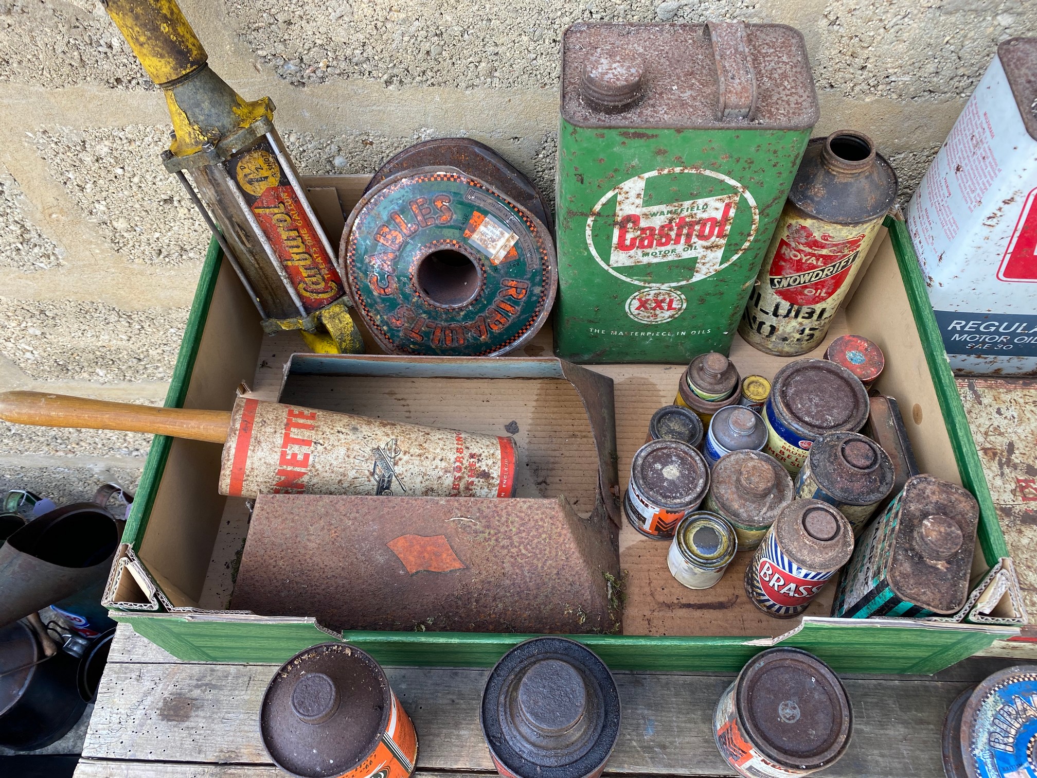 A quantity of assorted tins. - Image 2 of 3