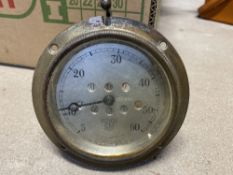 A Smiths 0-60mph speedometer.