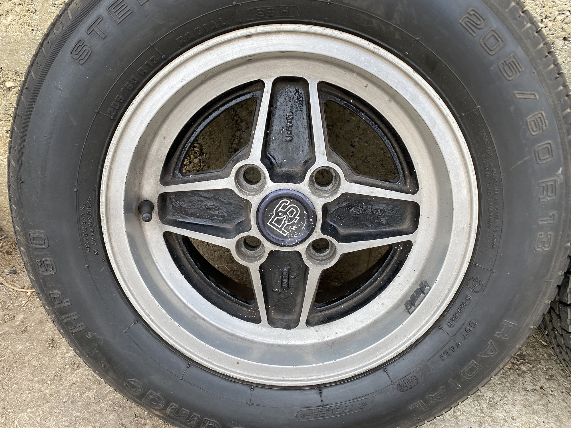 A genuine set of four RS 2000 four spoke wheels, manufactured 1979, 13 x 6J, centre - Image 2 of 5