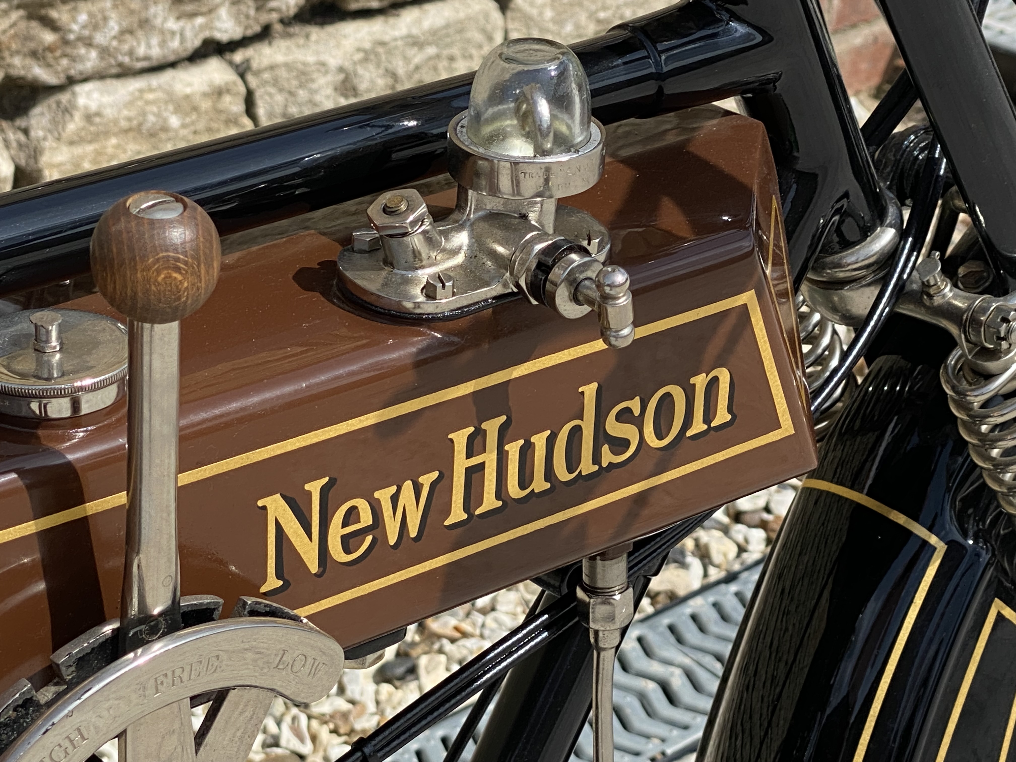 1921 New Hudson 211cc ‘Sporting Deluxe’ Reg. no. KE 6357 Frame no. 22381 Engine no. 20T2587 - Image 12 of 13