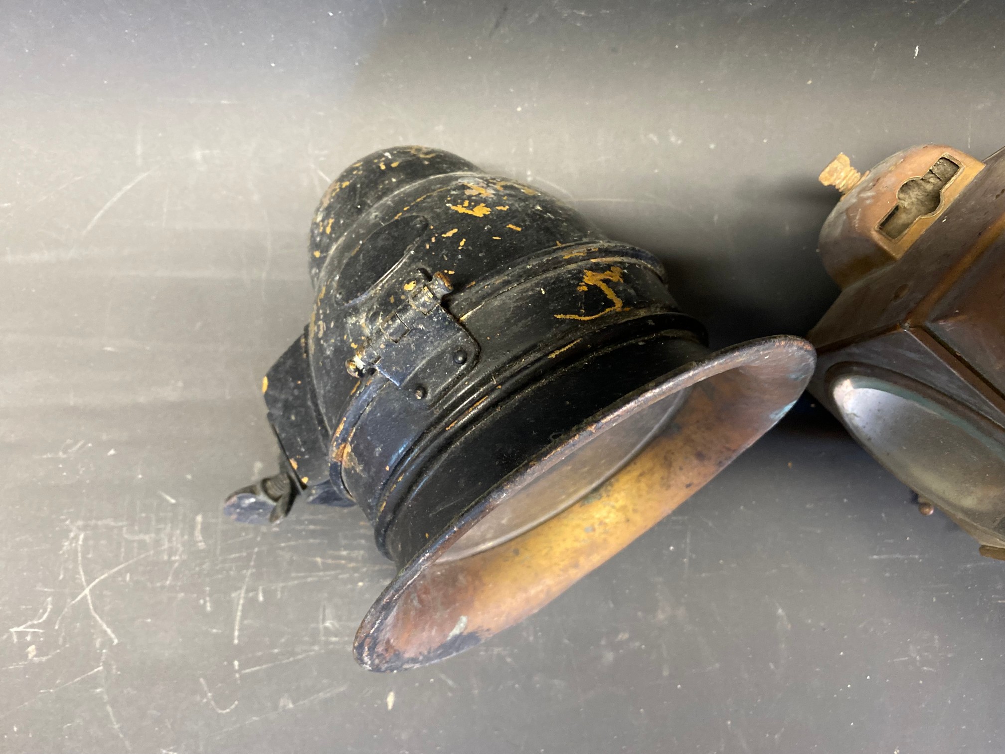 A pair of CAV bell-shaped headlamps plus an American brass paraffin lamp dated 1908. - Image 2 of 4