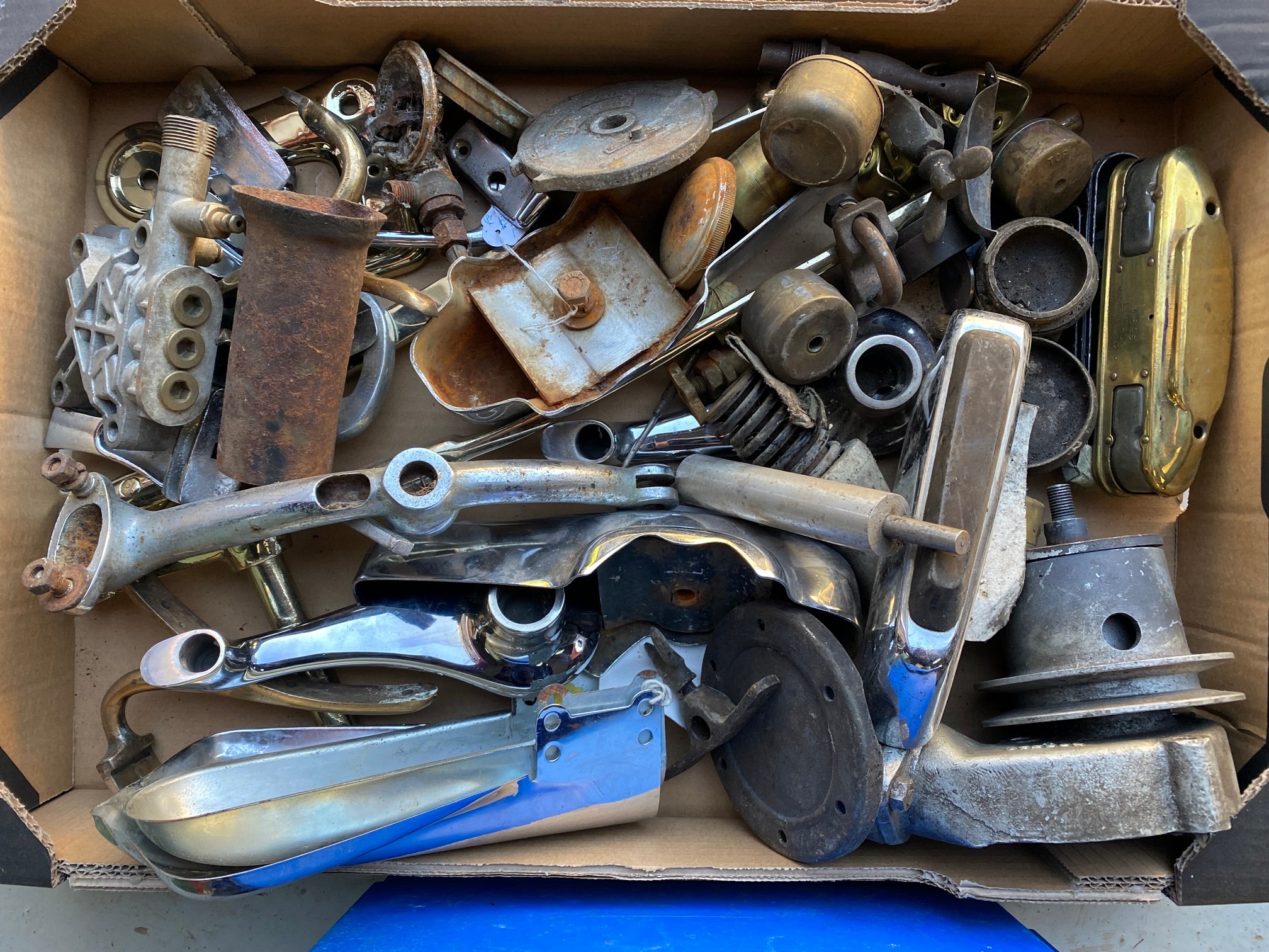 Two boxes of car parts including some to suit Edwardian/vintage cars. - Image 2 of 3