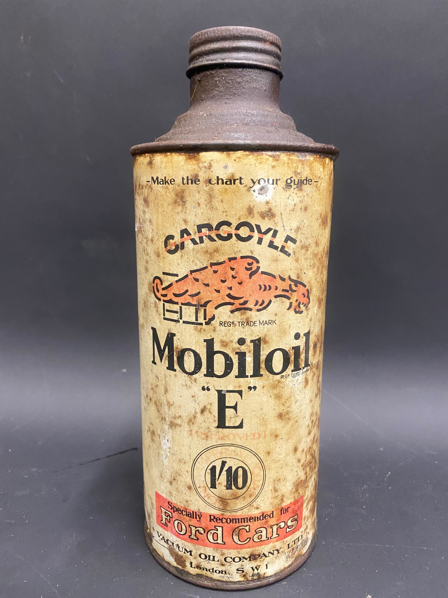 A Gargoyle Mobiloil 'E' Grade for Ford Cars quart cylindrical oil can.