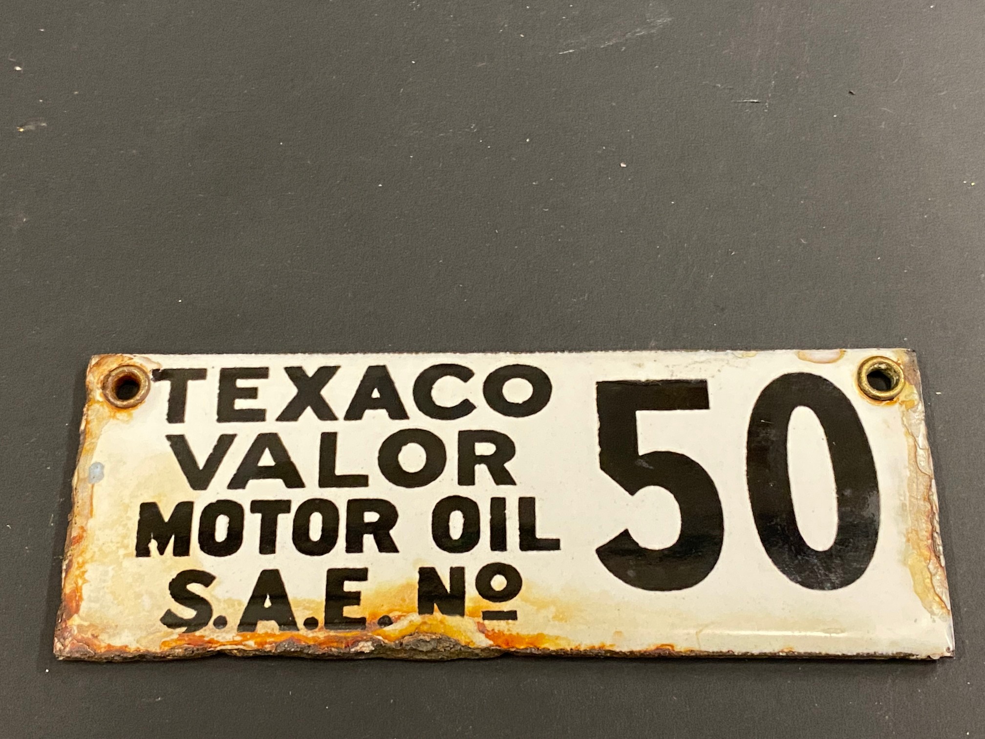 A small double sided enamel brand plaque for Texaco Valor Motor Oil, 4 x 1 1/2". - Image 2 of 2