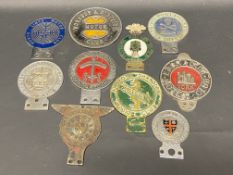 A tray of unusual motor club car badges including Ebor A Cum, York.