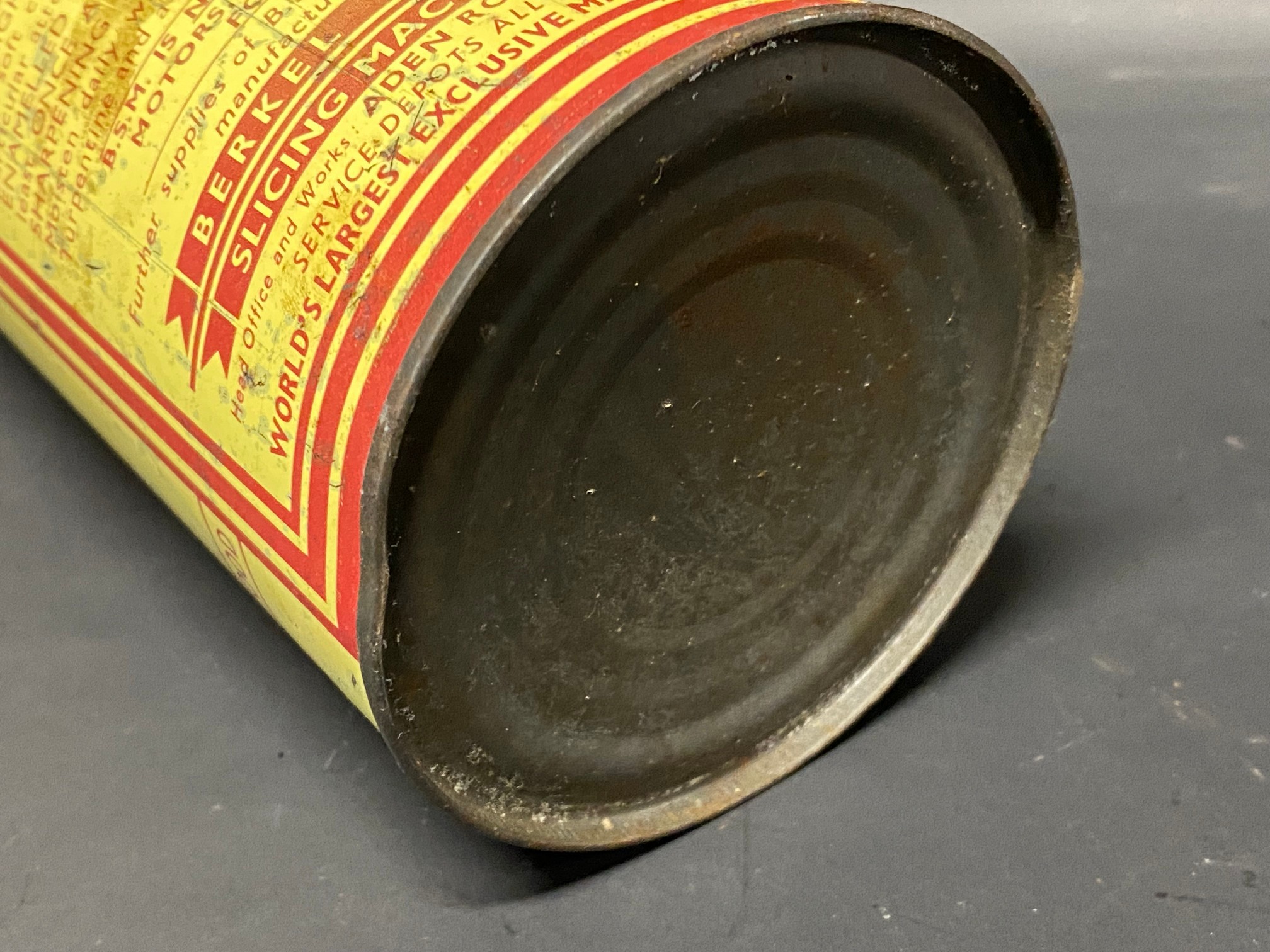A BSM Oil cylindrical quart can. - Image 4 of 4