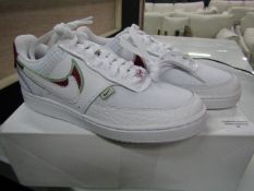 Nike Air Shoes size 5.5 UK RRP £35 new & boxed see image for design