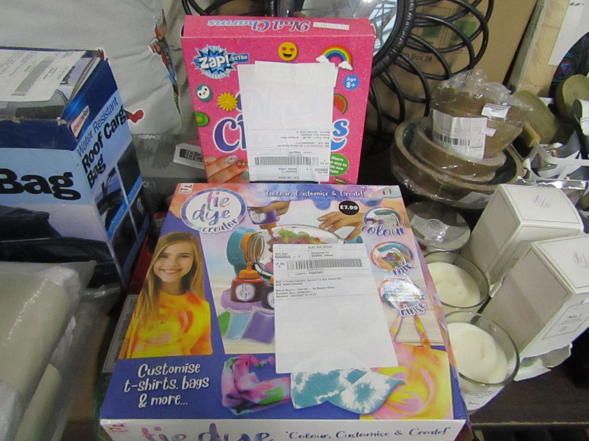 1x ZAP - Nail Charms Activity Set - Unchecked & Boxed. 1x Sambro - Tie Dye Creator Kit - Unchecked &