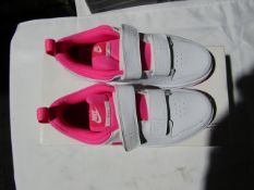 Nike Pico 5 Kids Trainers, new and boxed, size 2.5, RRP œ22