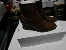 Dockers LadiesCowboy boots, new and boxed, size 5 UK