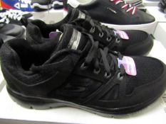 Skechers With Memory Foam Size 6 New & Boxed