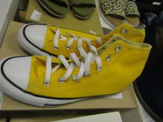 Converse All Star Boot Yellow/White Size 8 New & Boxed RRP œ 50