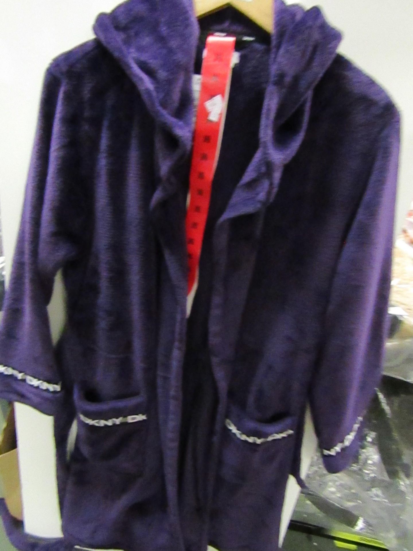 DKNY Fleecy Dressing Gown Purple Size M New With Tags