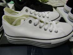Converse All Star Platform Size 5.5 New & Boxed
