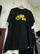 The Nike Tee Black T/Shirt Loose Fit Size L new & Packaged