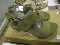Timberland Ladies Wedge Sandals Green Size 6 New & Boxed RRP œ65