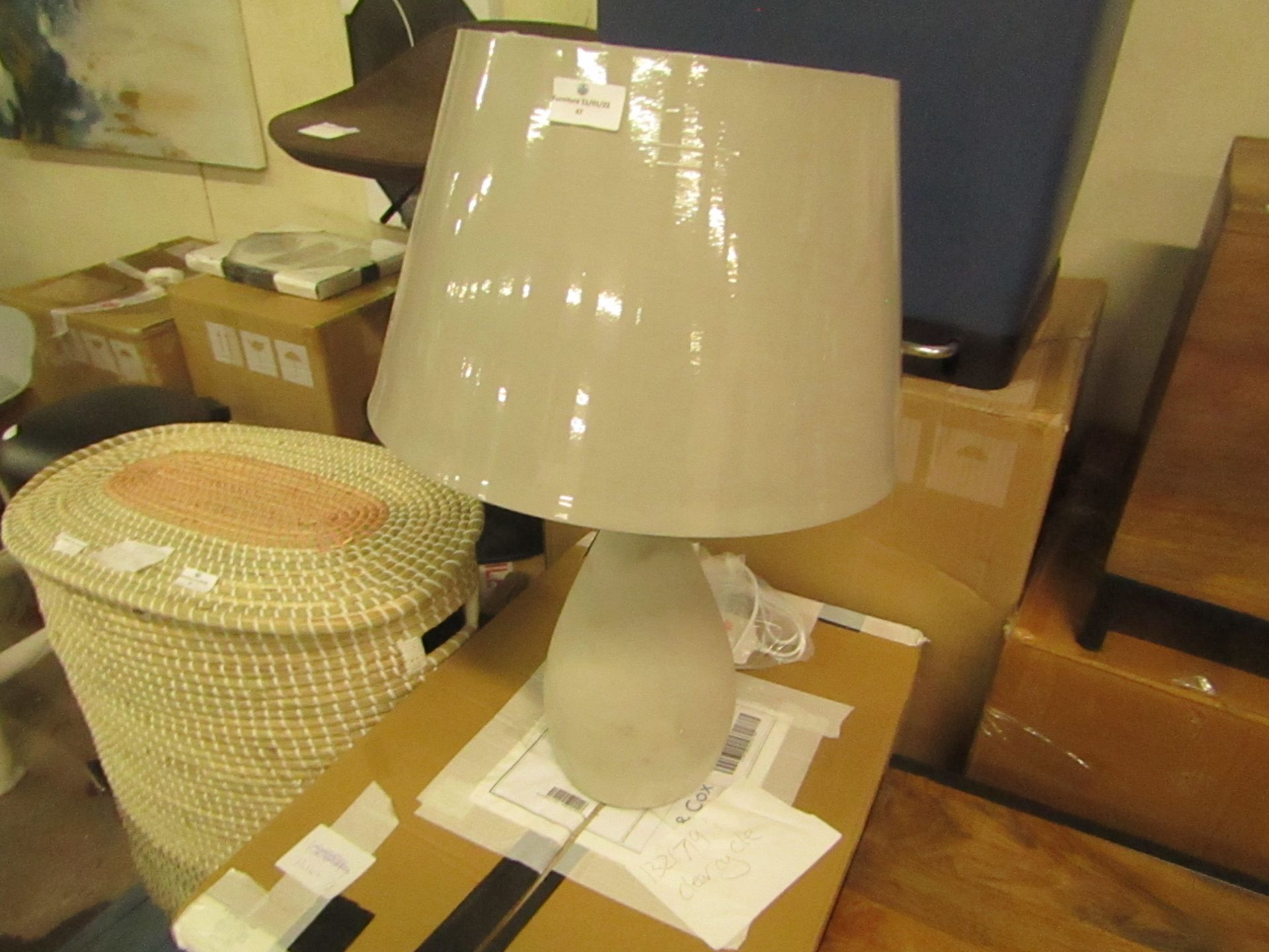 1 x Cox & Cox Concrete Table Lamp RRP £125.00 SKU COX-1321719 TOTAL RRP £125 This lot is a