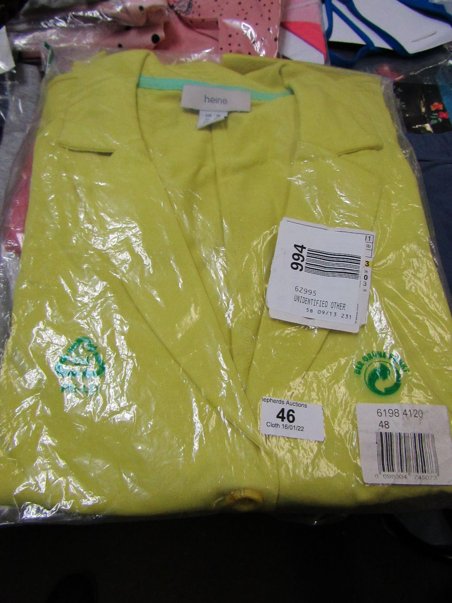 Heine Ladies Yellow Jersey Jacket size 22 new & packaged