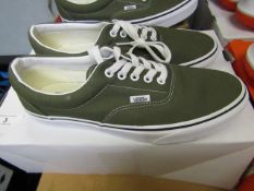 Van's Grape Leaf True White Trainers, New and Boxed, Size 8 Uk, RRP£60