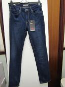 Levis Womens 712 Slim Fit Jeans size 30W 32L new with tag