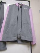 Nike  Full Tracksuit, new Size XL see image