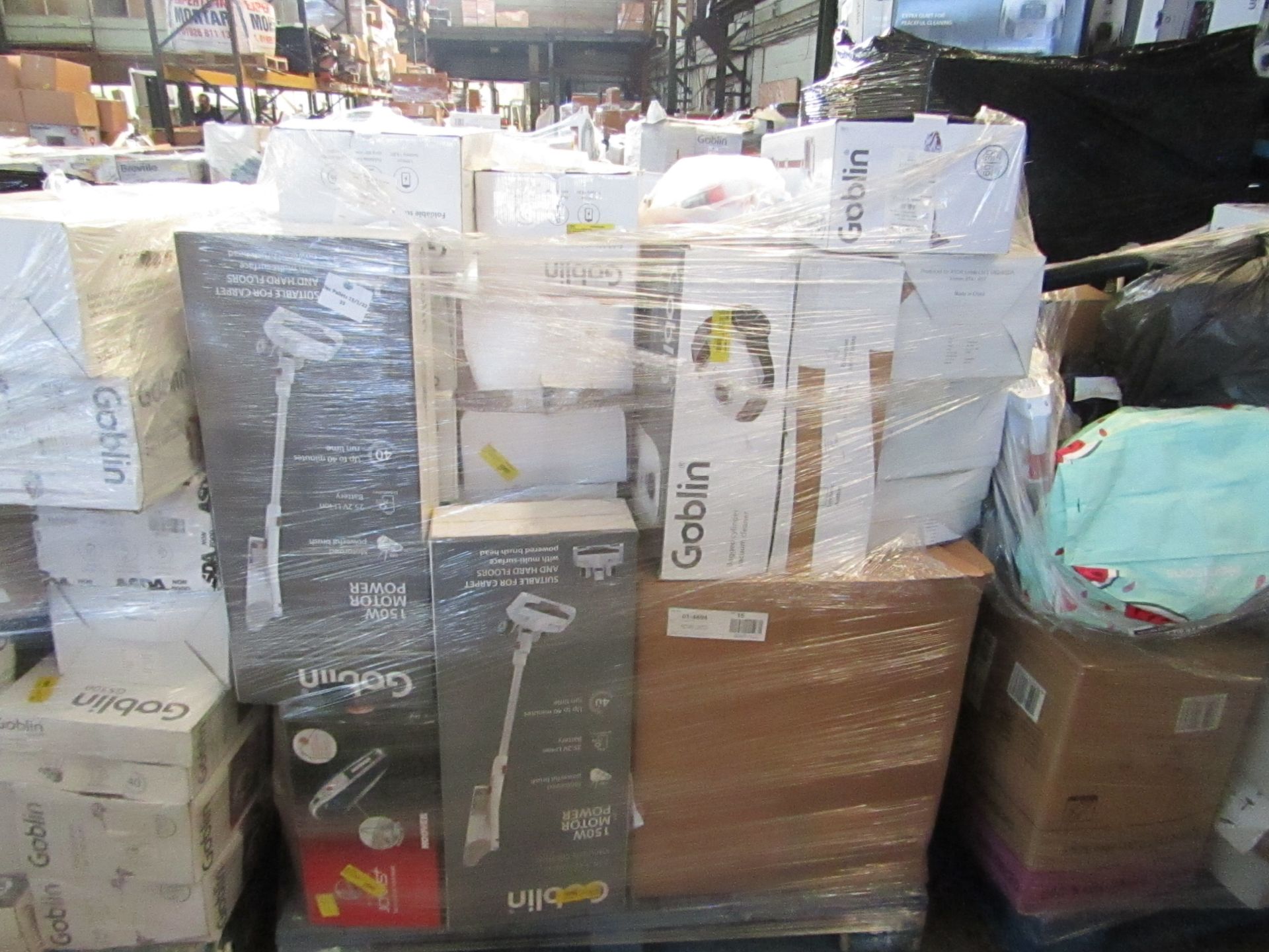 | 1X | UNMANIFESTED PALLET OF APPROX 20 VARIOUS BRANDED VACUUM CLEANERS SOME BOXED AND SOME