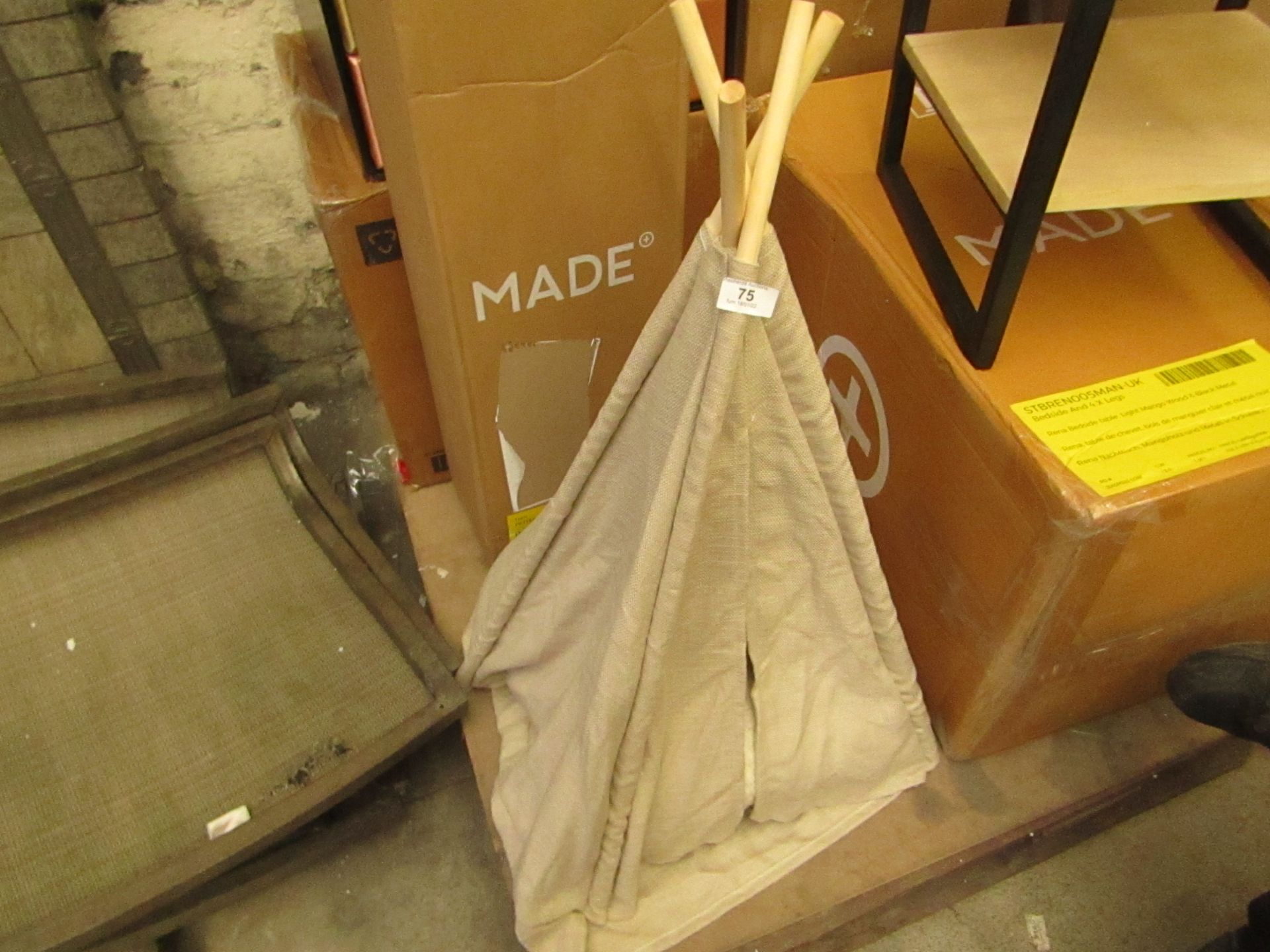 1 x Made.com Terri Square Teepee Natural Taupe RRP £39 SKU MAD-AP-PETTER004GRE-UK TOTAL RRP £39 This